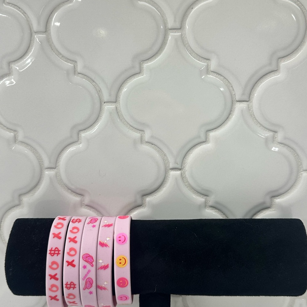 Amazon Pink Emoji and Symbol Bracelet Preppy Collection